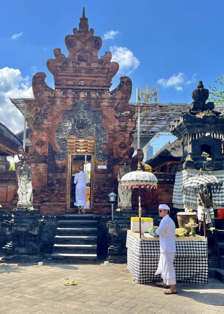 Bali temple offering