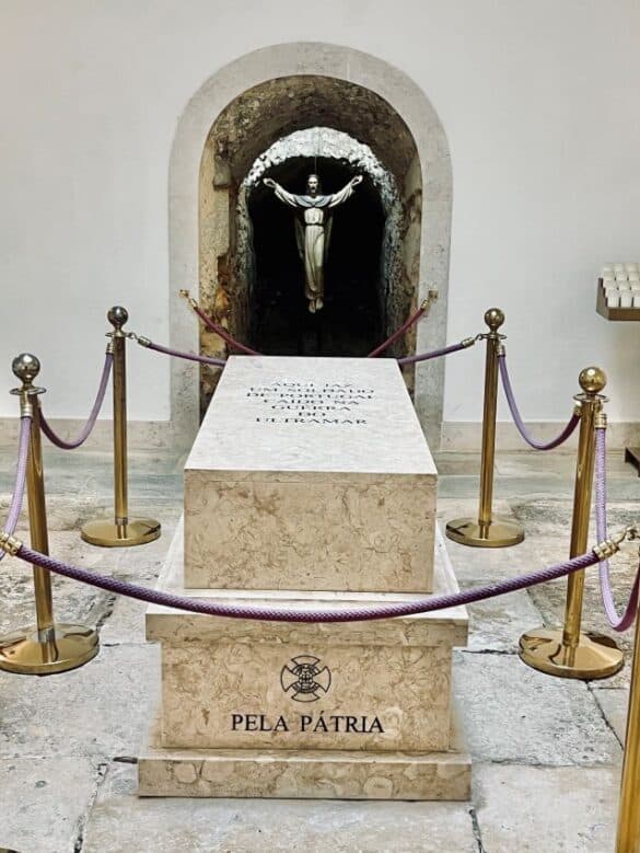 Tomb inside memorial
