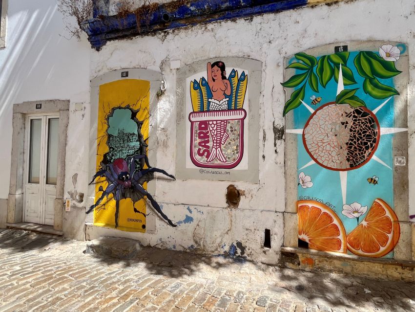 Street art in Faro