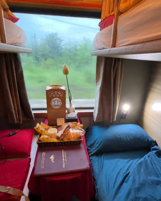 Lotus Overnight Train cabin